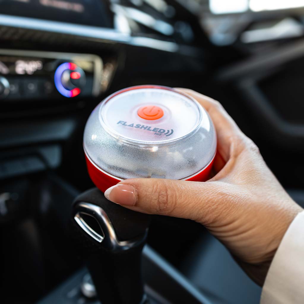 FlashLED SOS V16 with IoT Connected Geolocation